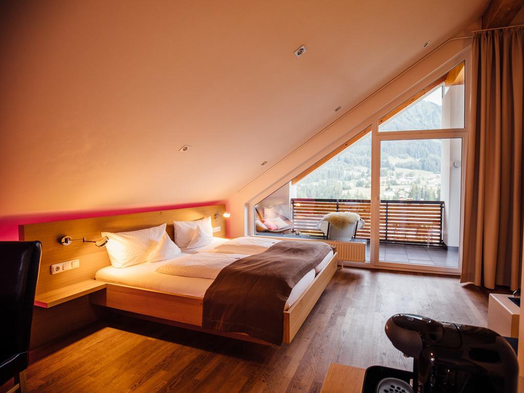 Deluxe Suite and Sauna,444233469:JPEG